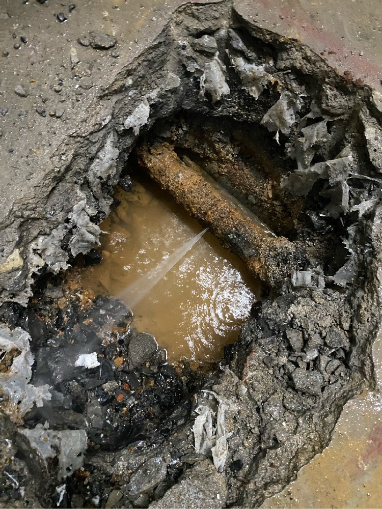 埋地供水管道漏水怎么办
